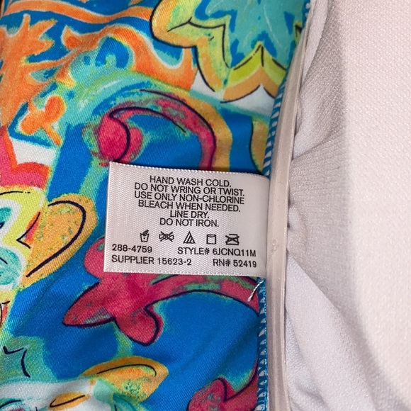 Liz Claiborne one piece printed swimsuit - Picture 8 of 8